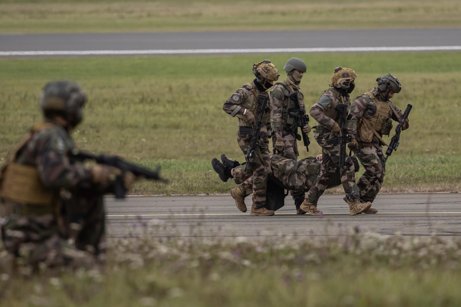 Militares franceses durante exercício.