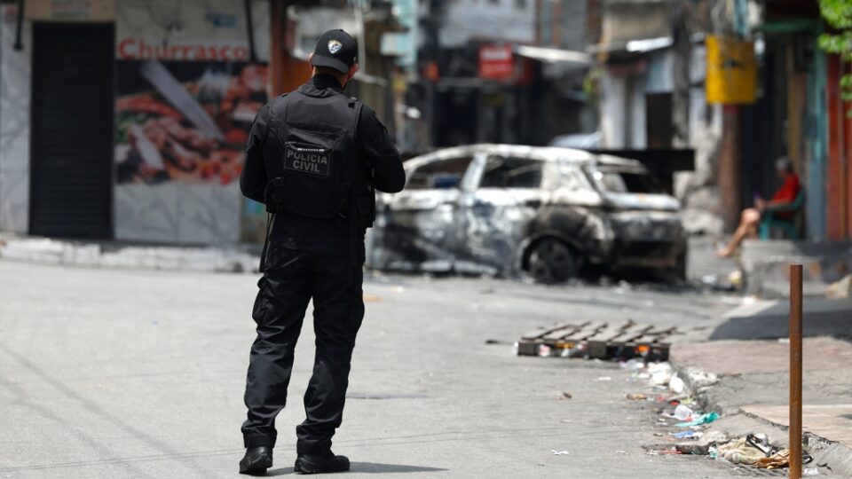 PF prende dois sargentos do RJ suspeitos de vazarem informações para o Comando Vermelho