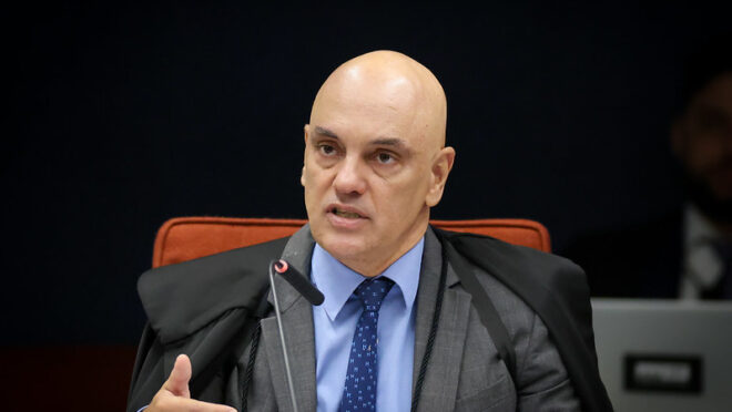Moraes volta a negar participação de Fux em julgamento: “chega a ser absurdo”