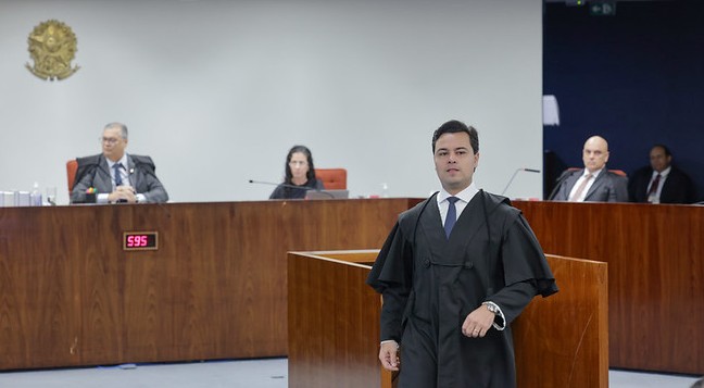 Jeffrey Chiquini, advogado do ex-assessor Filipe Martins, durante o julgamento da ação penal nº 2693 (núcleo 2).