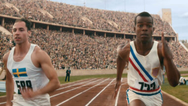 Jesse Owens quase não foi às Olimpíadas de Berlim em 1936, mas voltou da Alemanha nazista com quatro medalhas de ouro. Imagem referente a matéria