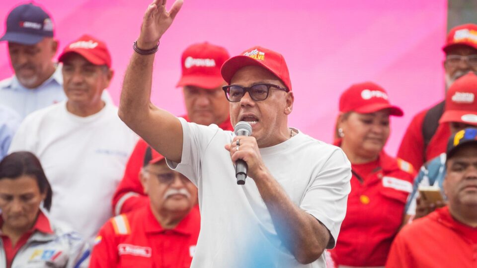 Alvo de investigação do TPI, Venezuela diz que vai se retirar do tribunal