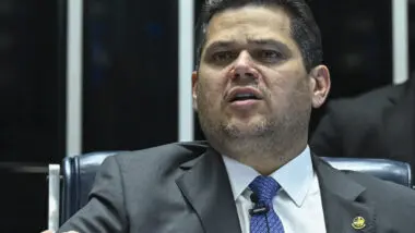 Alcolumbre se compromete a votar PL da dosimetria ainda neste ano