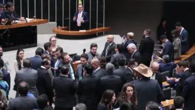 Como cada deputado votou na aprovação do PL da dosimetria