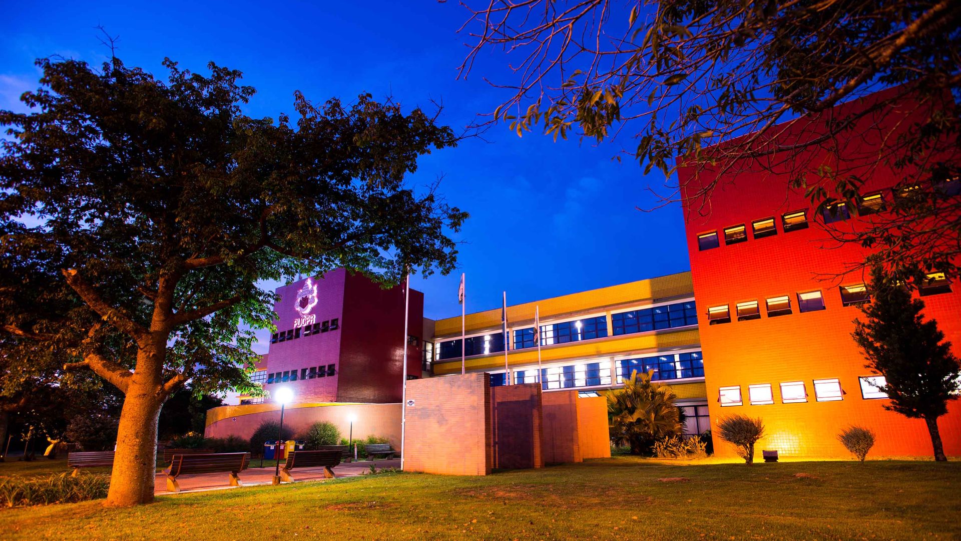 Expansão estratégica: Câmpus da PUCPR em Toledo amplia sua estrutura acadêmica para 2026 com o lançamento de cinco novos cursos presenciais nas áreas de Saúde e Tecnologia.