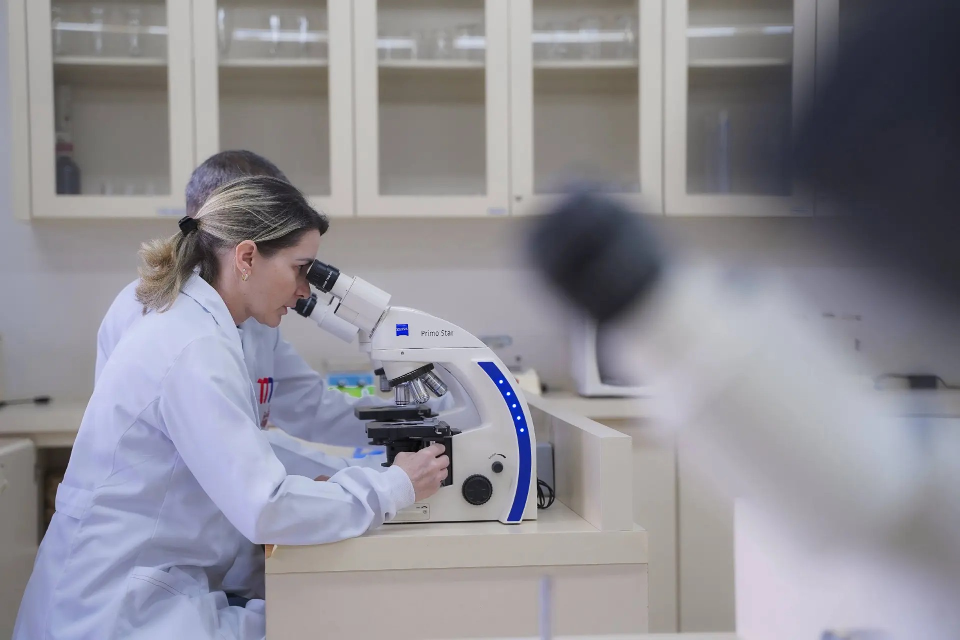 Vivência profissional: Os novos cursos da área da saúde na PUCPR Toledo contarão com laboratórios modernos e tecnologia de ponta para garantir o aprendizado prático desde o início da graduação.