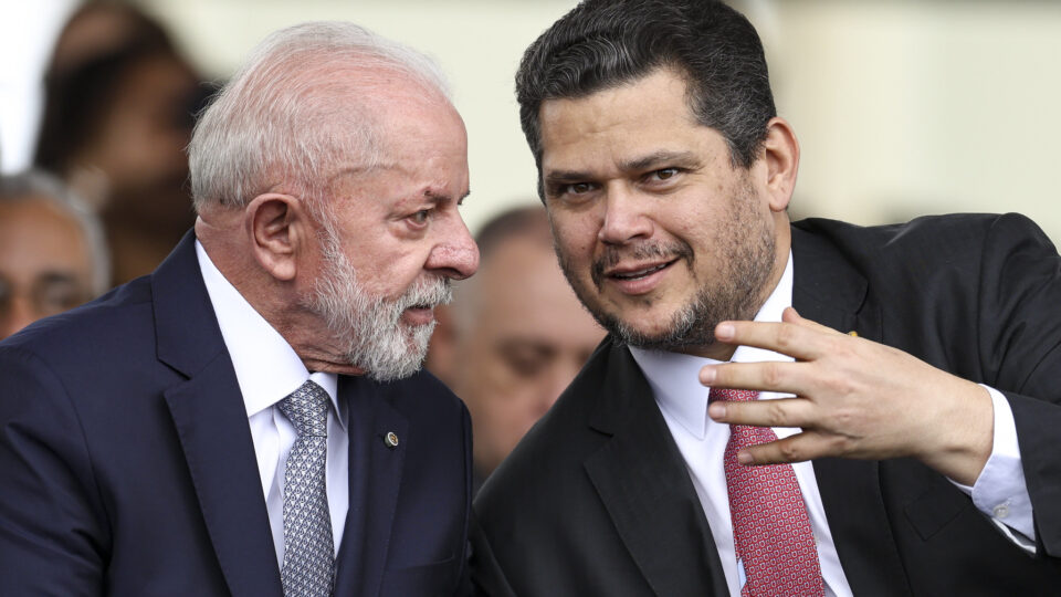 No Senado, PL da dosimetria vira teste de força entre Alcolumbre e governo Lula
