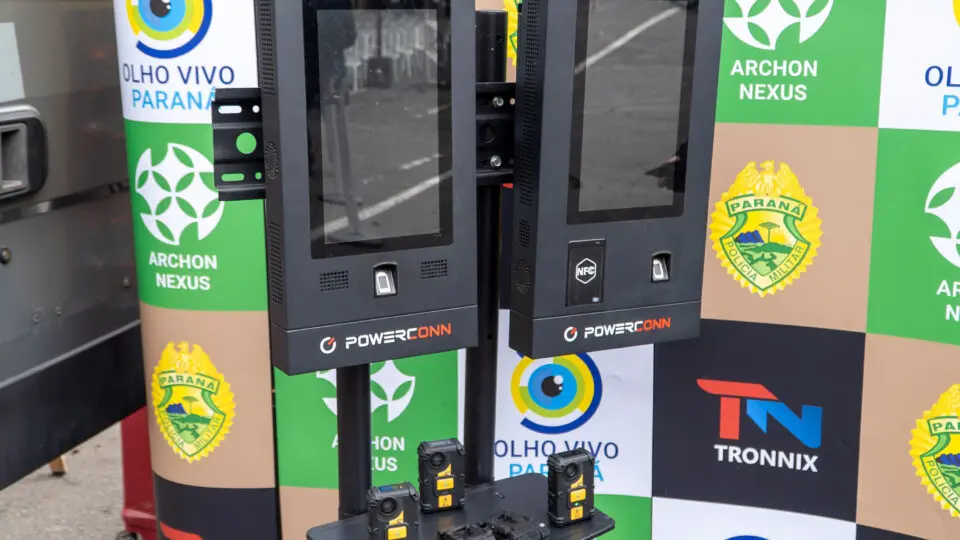 Câmeras inteligentes inauguram a nova fase do Olho Vivo, que amplia o uso de IA na segurança do Paraná.