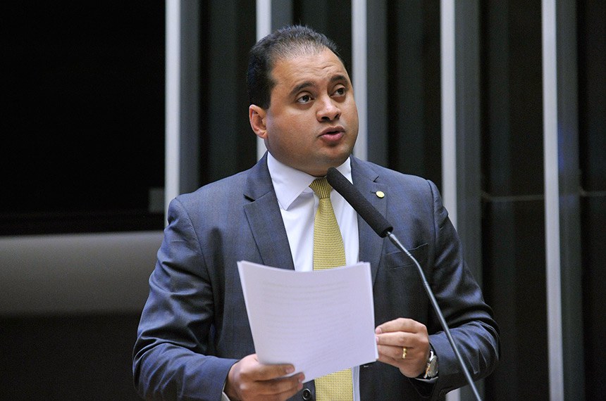 Senador Weverton Rocha (PDT-MA), relator da nova lei do impeachment na CCJ do Senado.