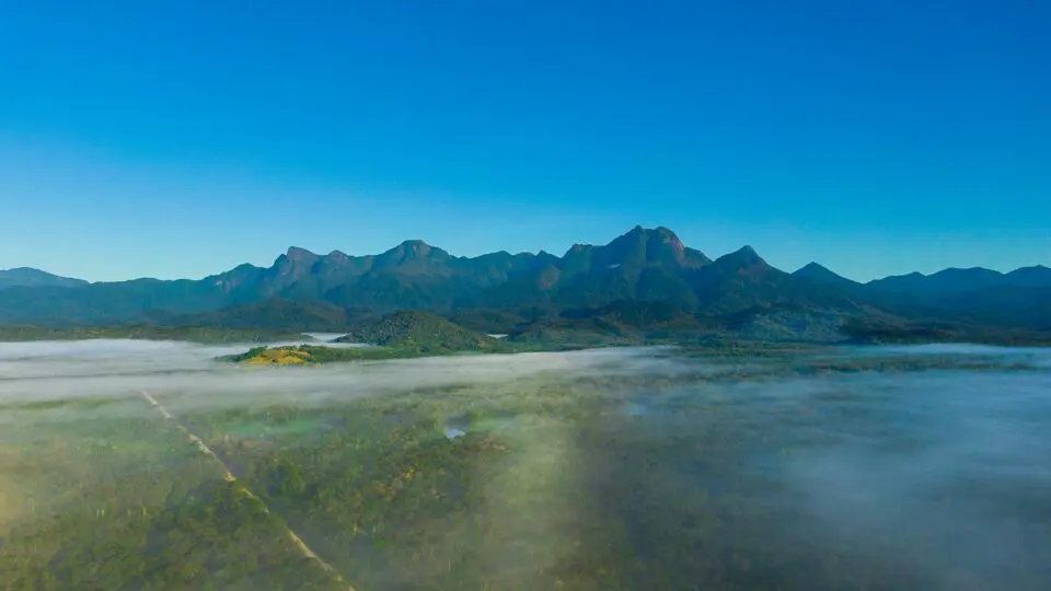 Paisagem da Grande Reserva Mata Atlântica, território que se firma como referência em turismo sustentável no Brasil.