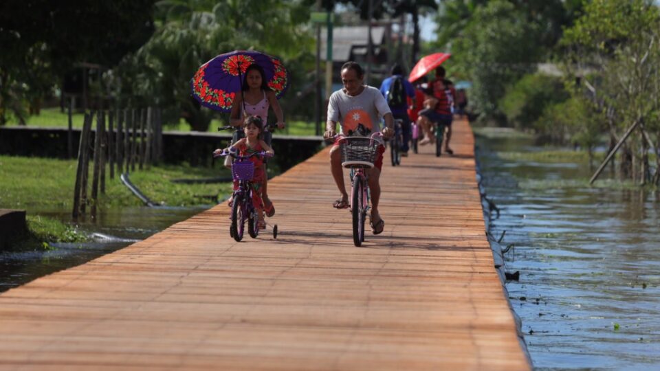A cidade brasileira que não tem carros e as casas são sobre as águas