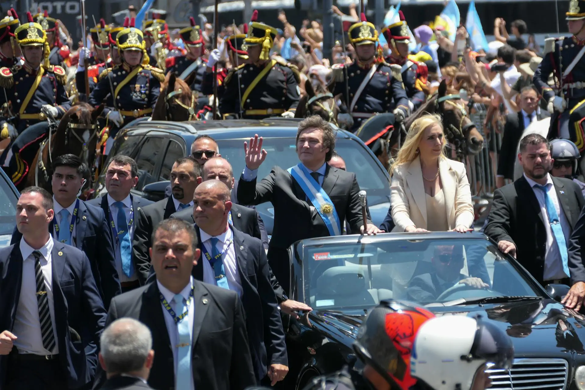 Javier Milei: símbolo da nova onda de direita que reorganiza a política da América do Sul