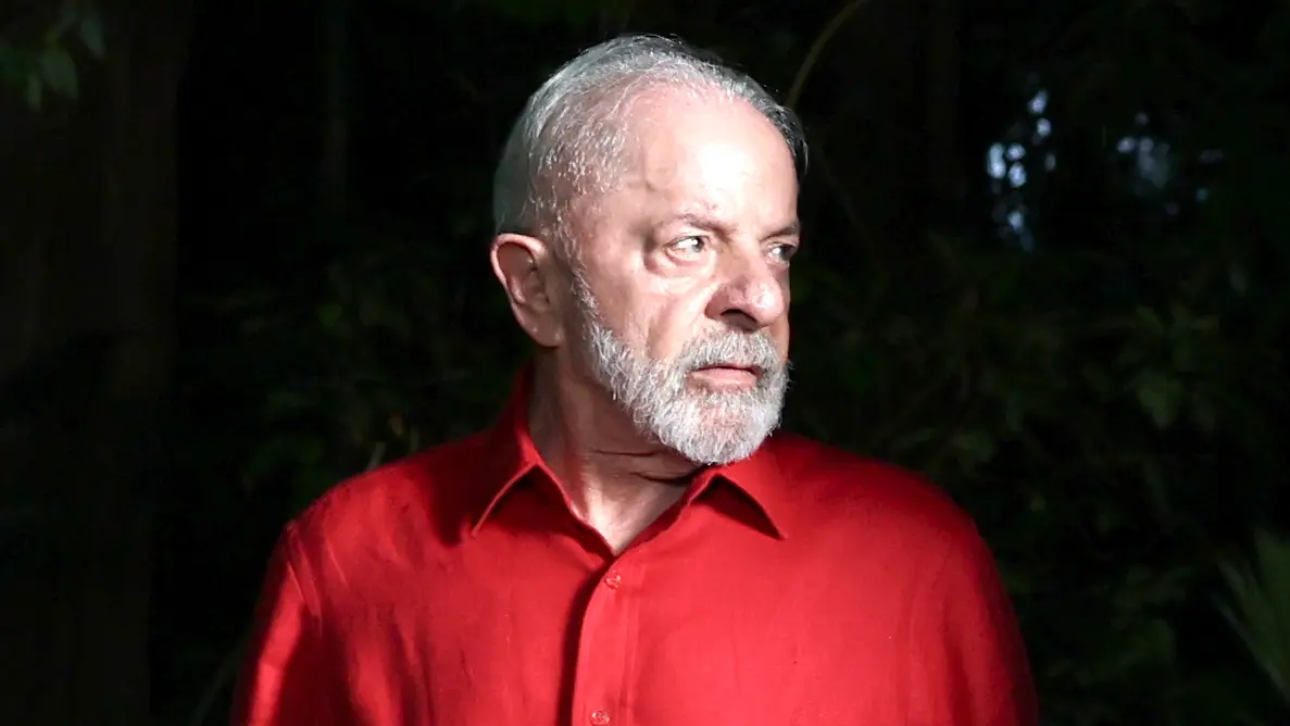 Lula e PT são contra privatizações e querem o Estado conduzindo a economia. Mas seu governo deixou os Correios em ruínas – e a conta provavelmente será paga pela sociedade.