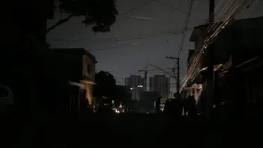 Segundo MP-SP e DPESP, nesta sexta havia ainda 700 mil unidades sem energia, impactando mais de 2 milhões de pessoas
