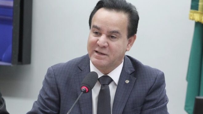 Suplente, Adilson Barroso diz que Zambelli teve “consciência boa” ao renunciar