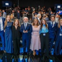 Filha de Silvio Santos divulga carta em defesa da família após críticas a evento do SBT Imagem referente a matéria