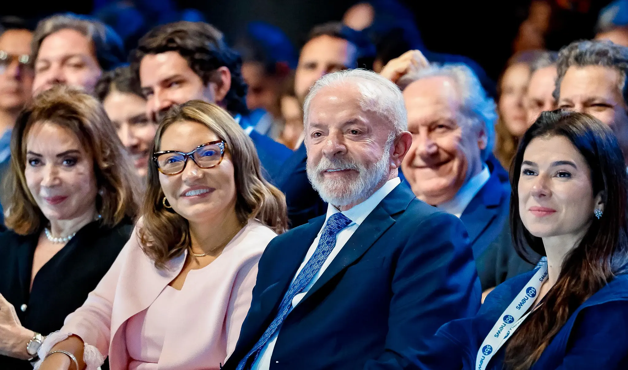 Janja rebate Zezé Di Camargo e acusa cantor de "machismo" após críticas ao SBT