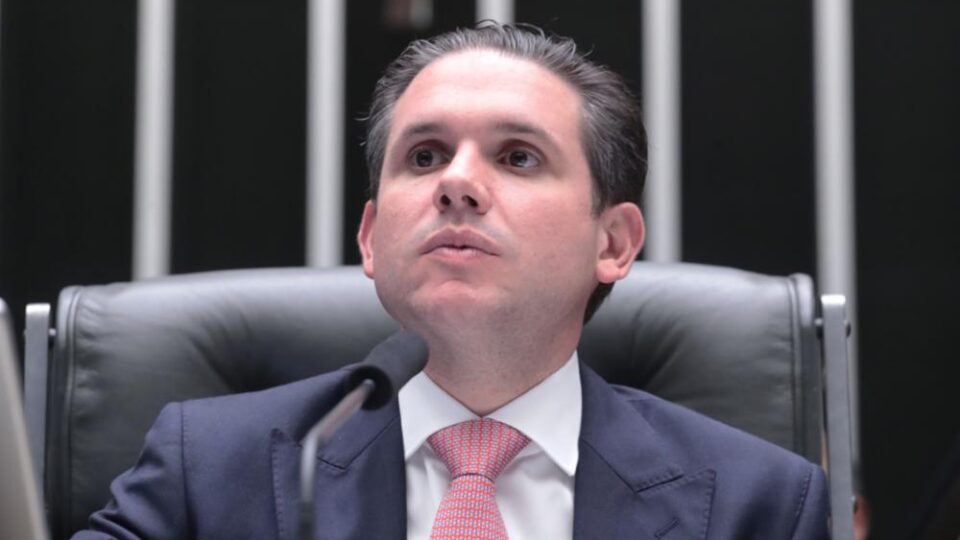 Câmara adia votação da PEC da Segurança e do PL antifacção para 2026