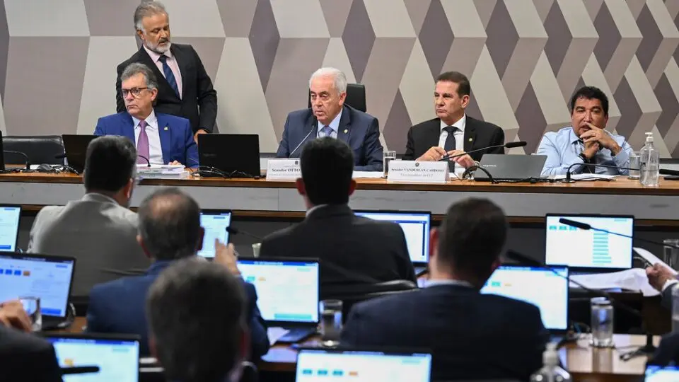 CCJ do Senado