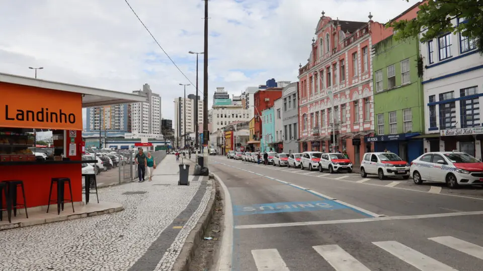 Rua Francisco Tolentino, em Florianópolis (SC).
