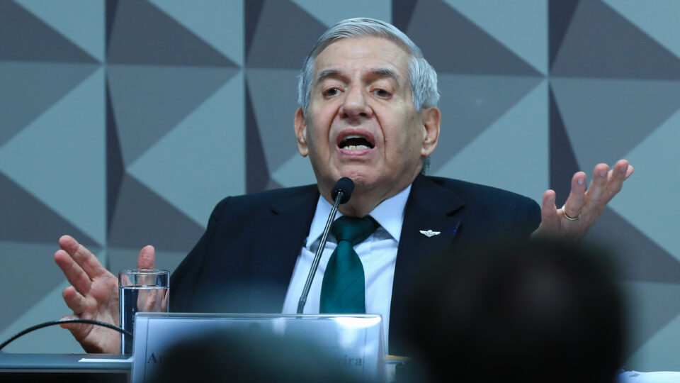 PF pede prazo maior para perícia médica do general Heleno