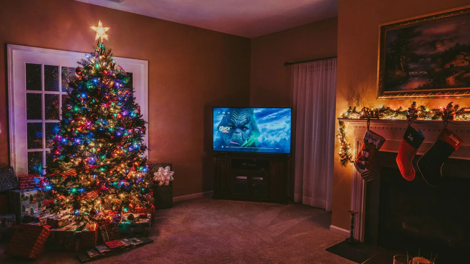 Clássicos de natal entregam histórias que misturam humor, fantasia, família e memória