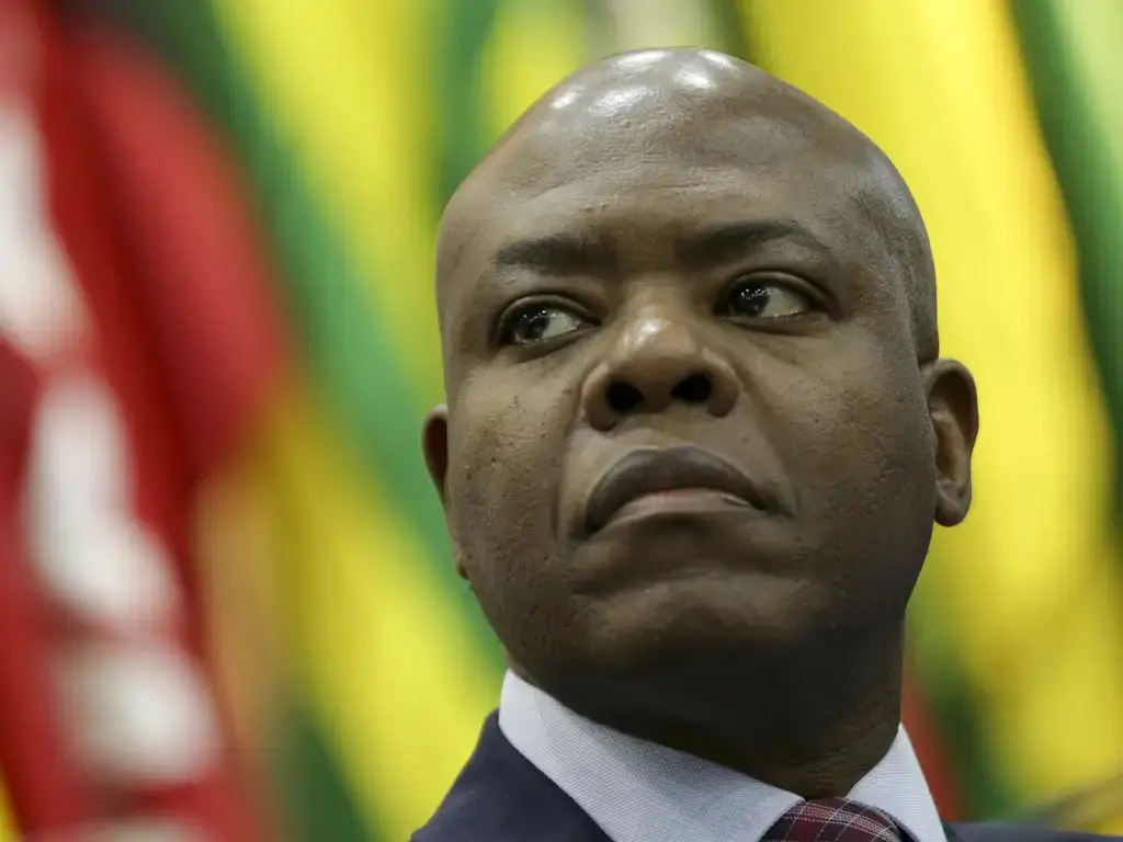 Em vídeos e artigos, Silvio Almeida defende revoluções socialistas, condena a austeridade fiscal, compara empresários com criminosos e ataca o Ocidente, Israel e o conservadorismo