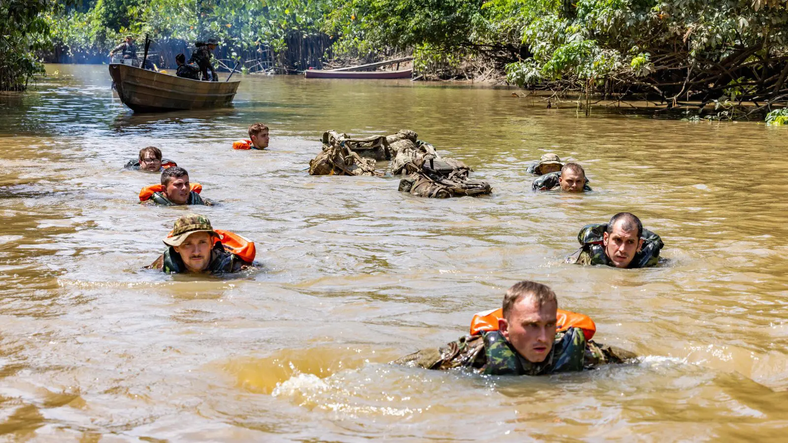 Militares americanos participam de exercício no lado brasileiro da Amazônia, em 2023: invasão à Venezuela no horizonte?