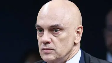 Moraes cita jurisprudência da Corte que exige duas divergências para processamento de embargos infringentes.