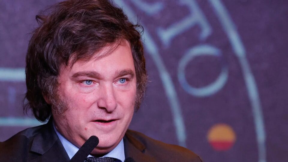 Milei desafia Lula no Mercosul ao apoiar ofensiva de Trump contra a Venezuela