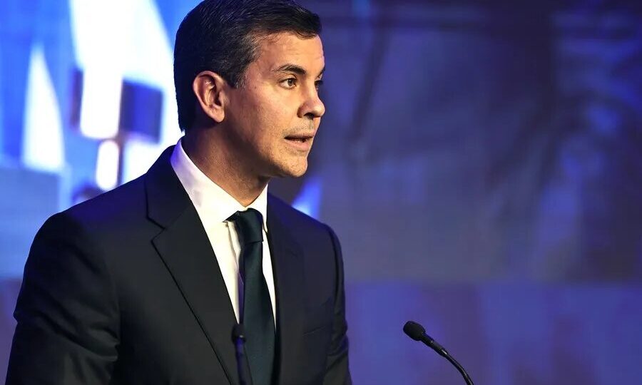 Amplo ajuste fiscal seria 1.ª medida de Serra, diz equipe tucana