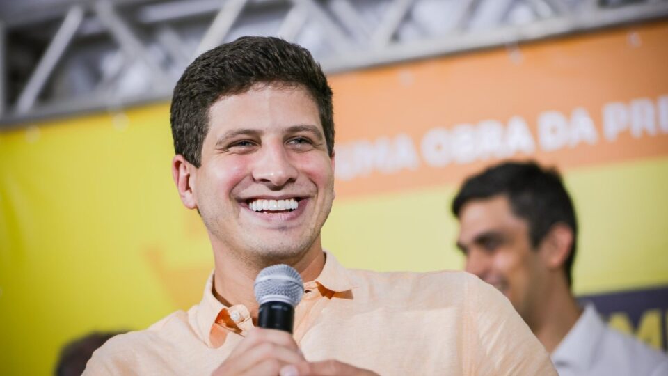 João Campos lidera pesquisa para o governo de Pernambuco