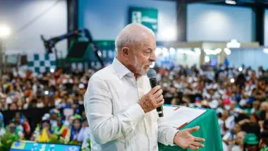 Lula segue com preferência no Nordeste, mas pesquisa PoderData indica que Centro-Oeste disputa liderança da oposição com Sul.