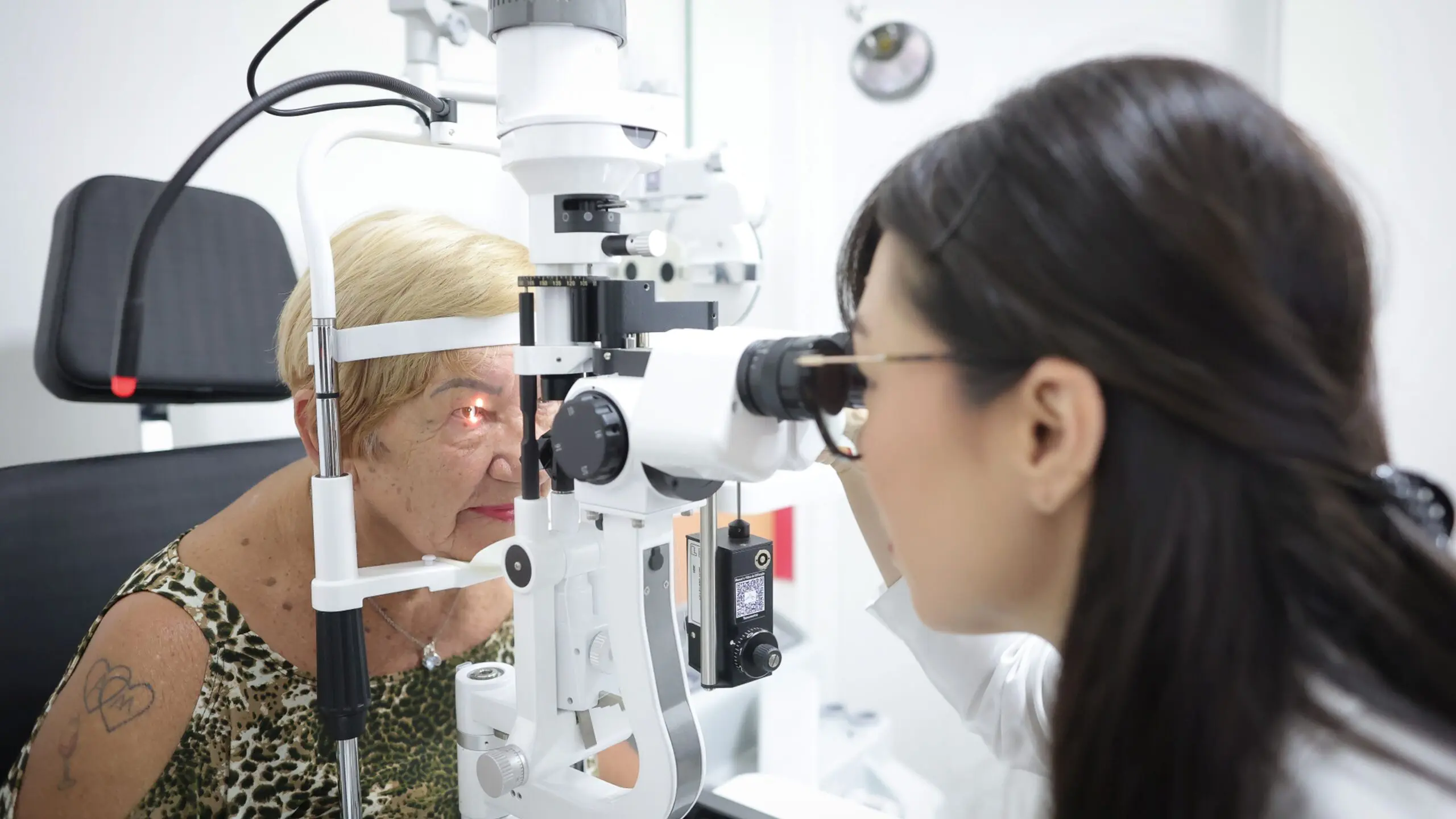 Atendimento oftalmológico na rede pública paulista ilustra a expansão de procedimentos especializados viabilizada pela Tabela SUS Paulista.