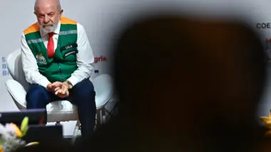 Indulto de Lula retira condenados por crimes contra a democracia, além de sinalizar a ambientalistas e feministas.