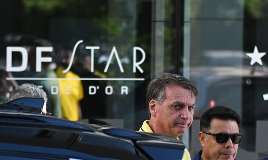 Moraes pede à defesa de Bolsonaro nome de responsável pelo DF Star