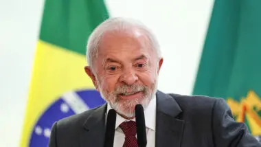 Avaliação: Lula, durante assinatura de decreto que reconhece cultura evangélica como manifestação da cultura nacional. O presidente diz que terminou o ano virando "amigo" de Donald Trump e que taxação dos EUA é "irrelevante"