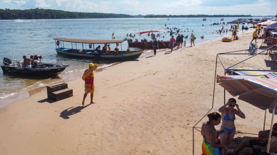 Praias de água doce ampliam opções para turistas no verão do Paraná