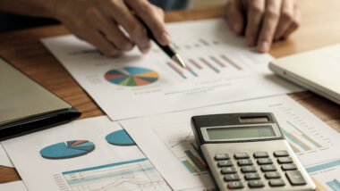 A reforma tributária entra em fase decisiva em 2026 e exige preparação técnica das empresas para a implementação do IBS e da CBS.