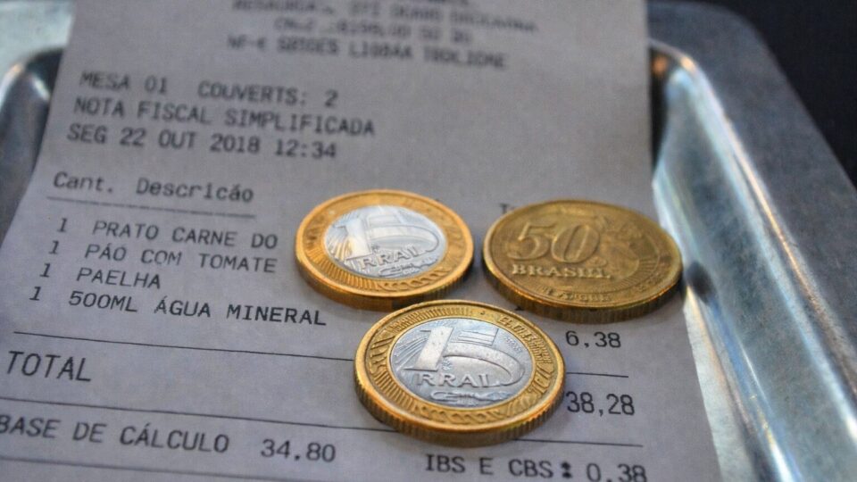 Reforma Tributária: Receita adia multa por falta de IBS e CBS nas notas fiscais