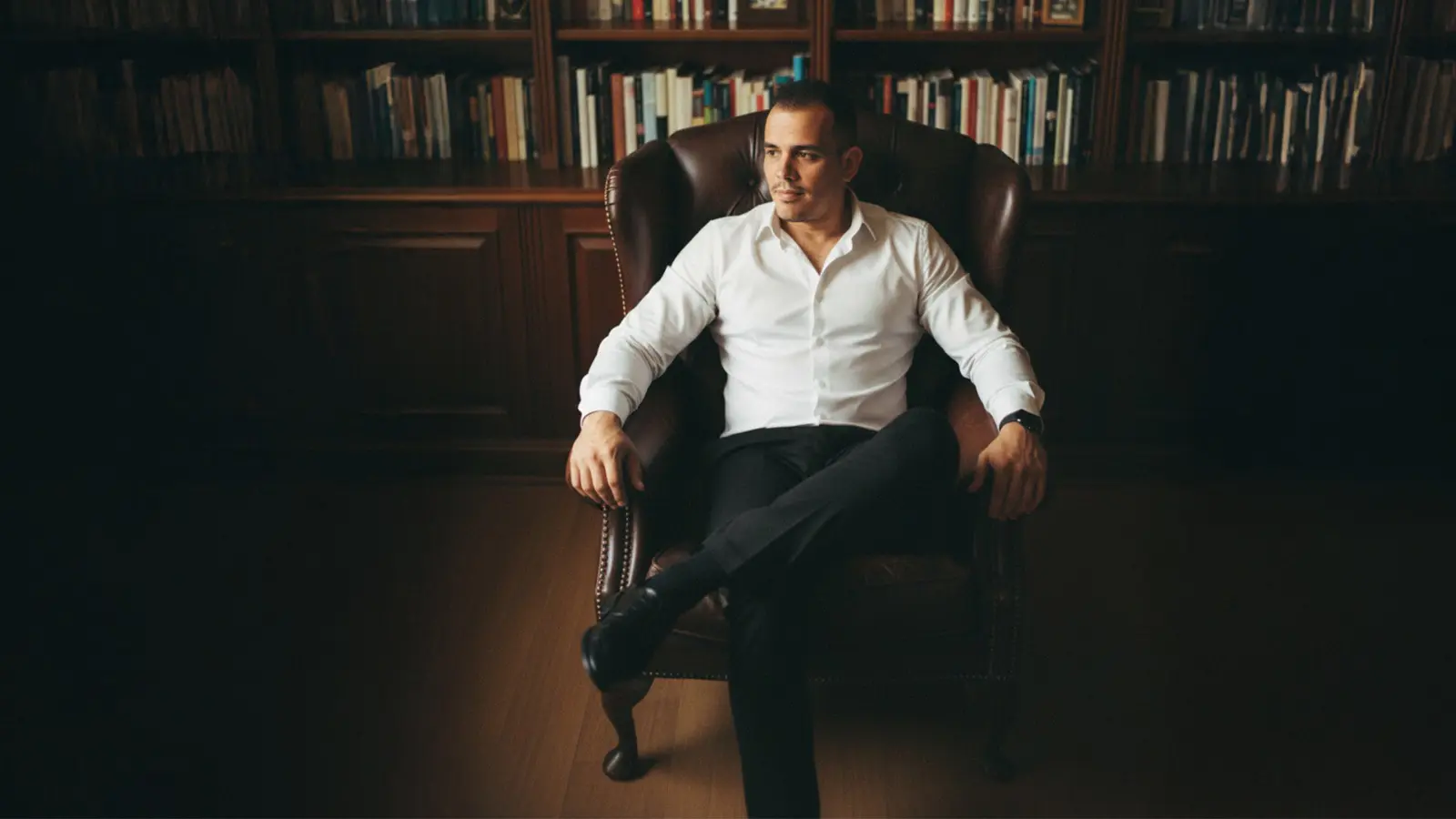 Renan Gallo, especialista em comportamento humano, analisa por que muitos aceitam menos do que merecem em seus relacionamentos.