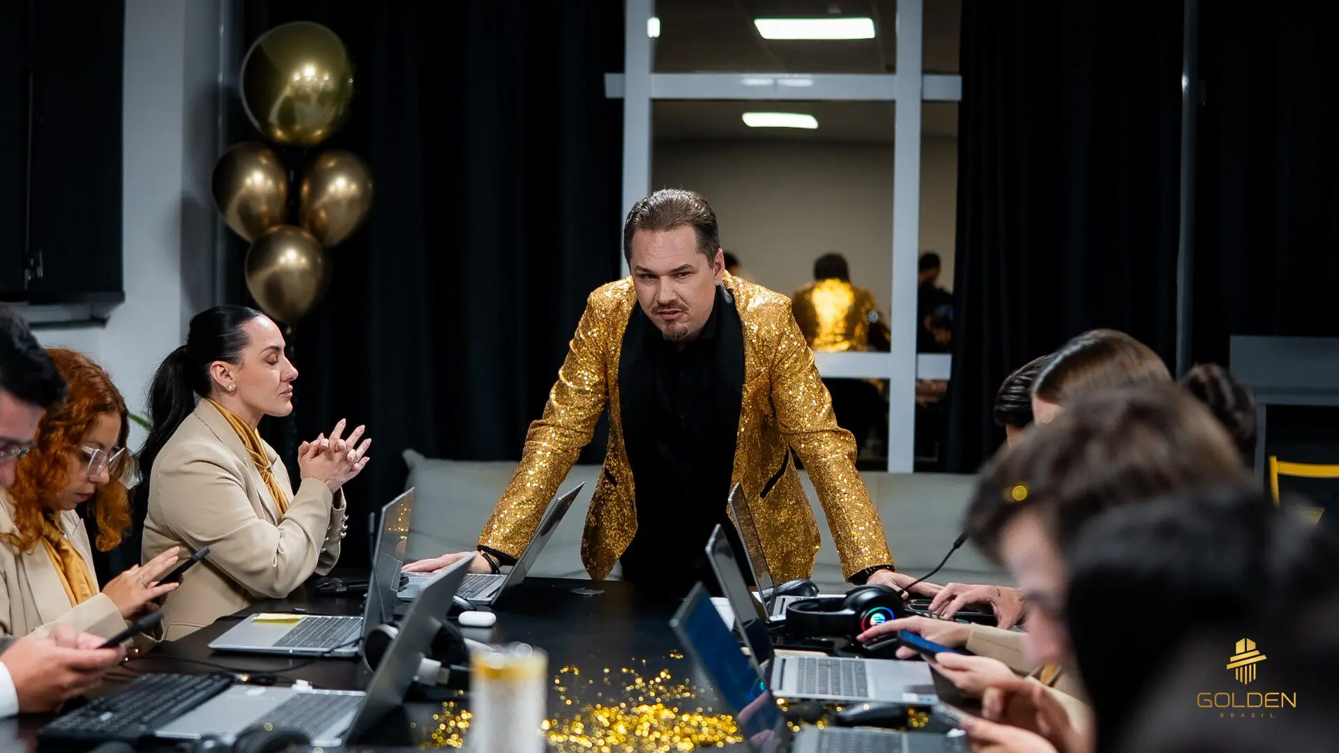 Golden Box: nova estrutura da Golden Brasil marca o início da distribuição mensal de royalties aos clientes, reforçando a transparência e a organização do modelo de negócios da empresa.