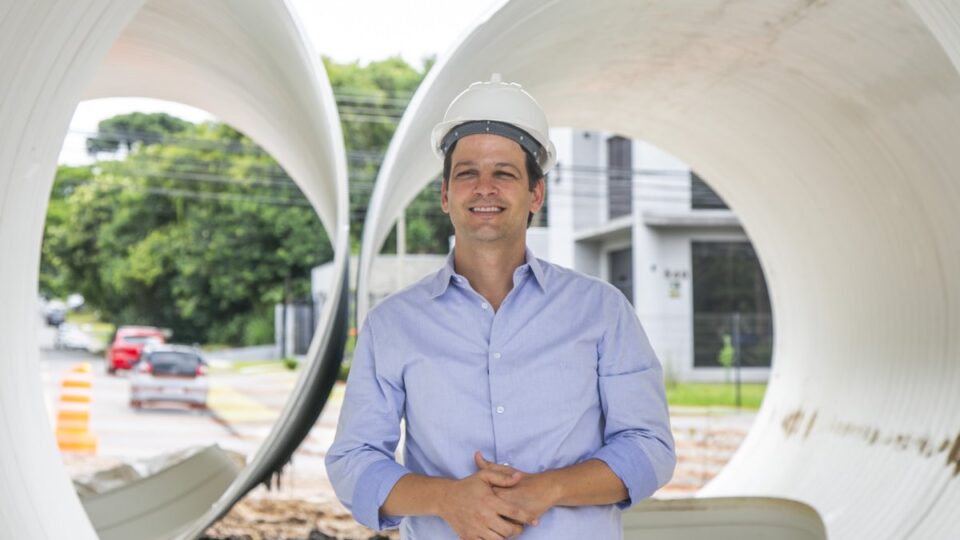 Eduardo Pimentel tem aprovação superior a 80% em Curitiba