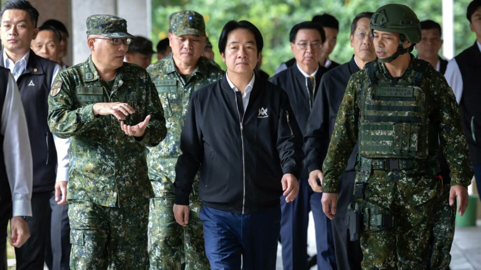 Por que os exercícios militares da China preocupam os EUA?