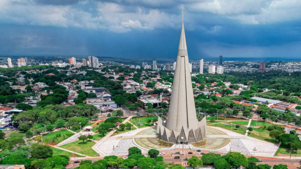 Ampliação do foro privilegiado pelo STF traz insegurança jurídica, alerta Ives Gandra Martins