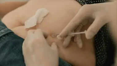 Aplicação da tirzepatida para tratamento da obesidade.