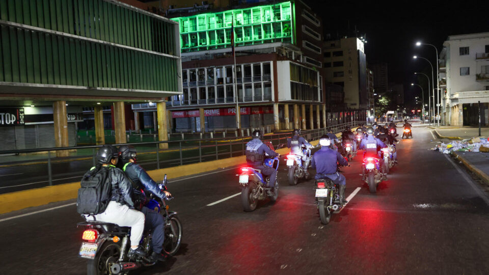 Ministro da Defesa da Venezuela diz que áreas civis foram atacadas em Caracas