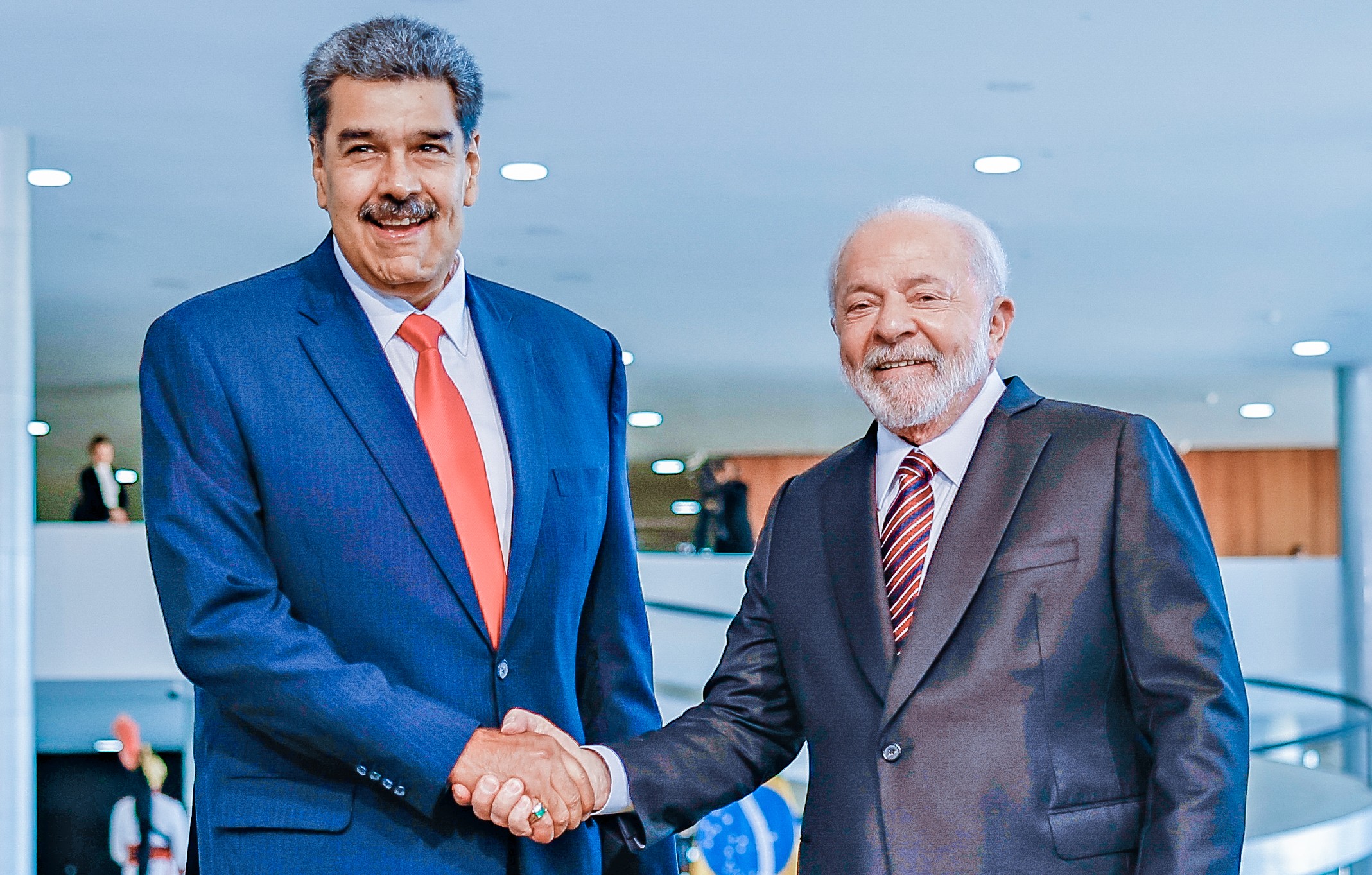 Crise na Venezuela expõe risco de isolamento do Brasil e acirra debate sobre soberania e alinhamento geopolítico.