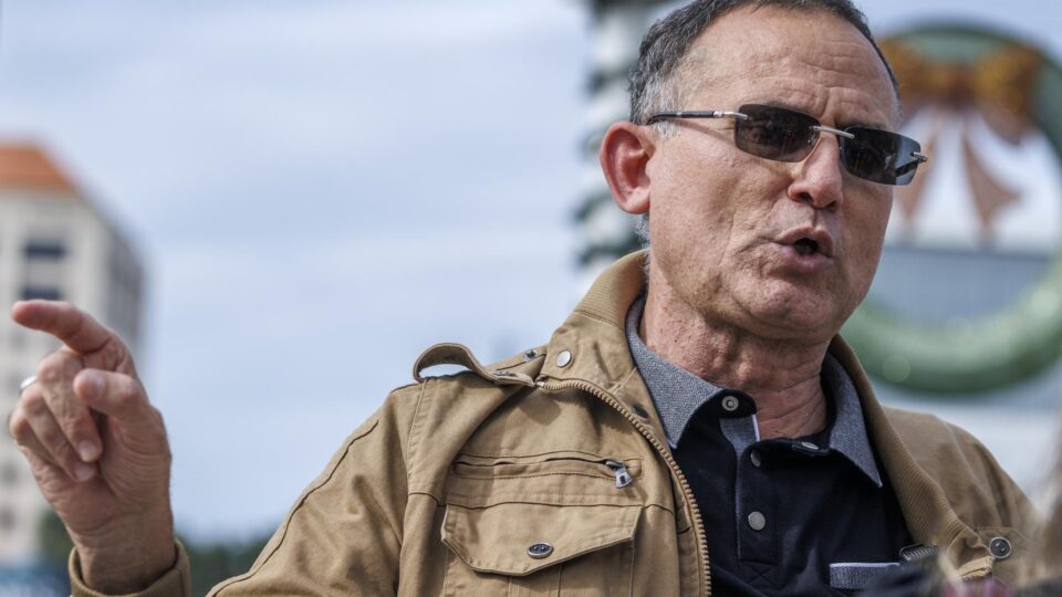 “Cuba clama por salvação”, diz opositor exilado nos EUA após captura de Maduro