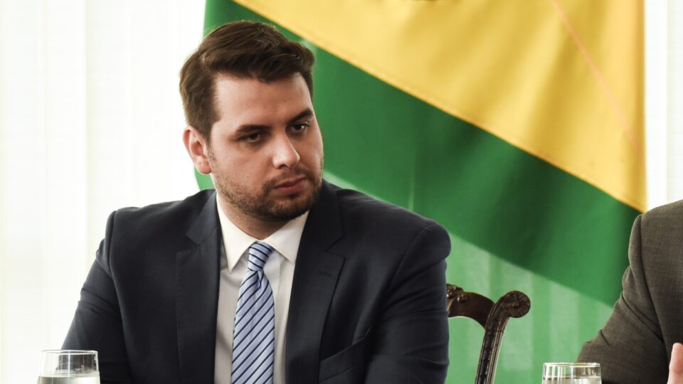 Defesa de Filipe Martins pede a Moraes manifestação da PGR sobre prisão preventiva